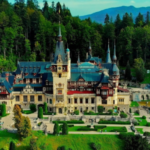 Sinaia o destinația perfectă pentru o escapadă romantică în doi