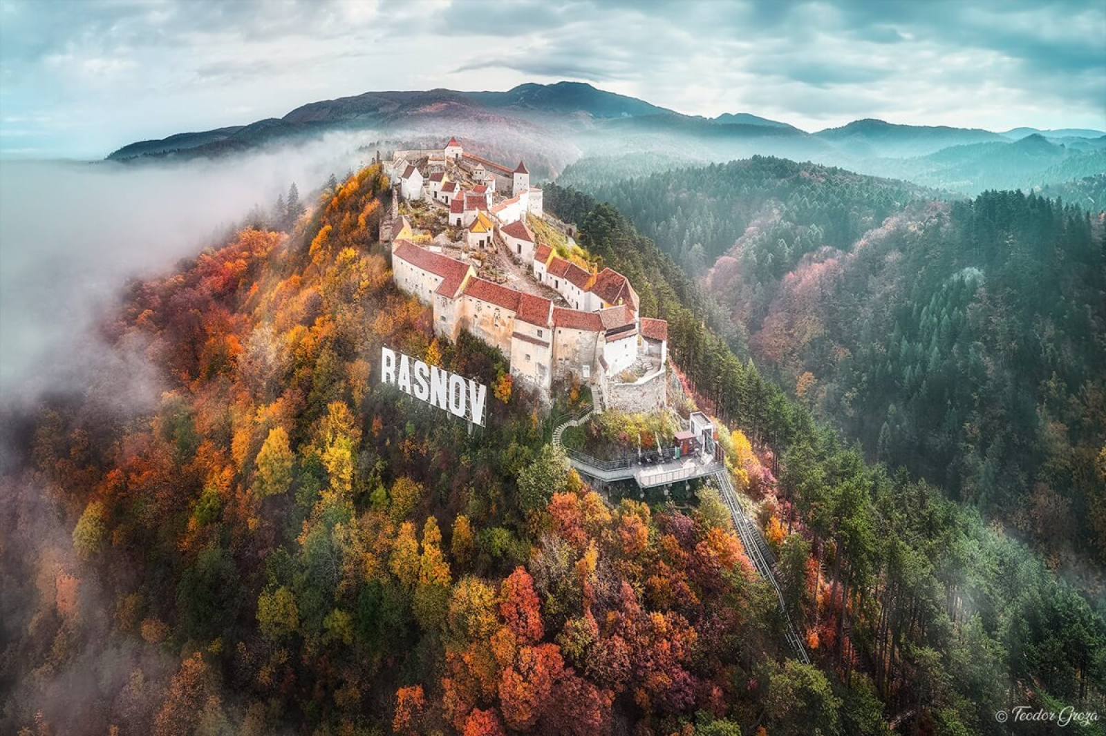 4 cetăți medievale de vizitat în Noiembrie