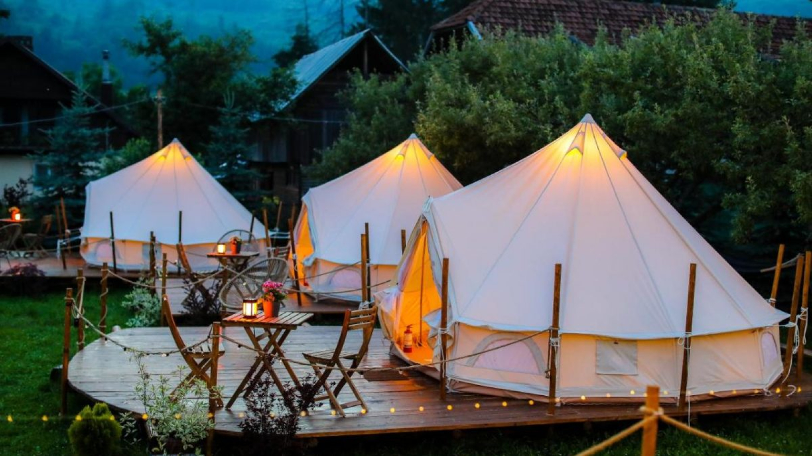 Lux sub cerul înstelat: Unde te cazezi dacă vrei o experiență de glamping premium